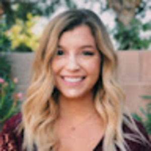 Meet your Posher, Alexis